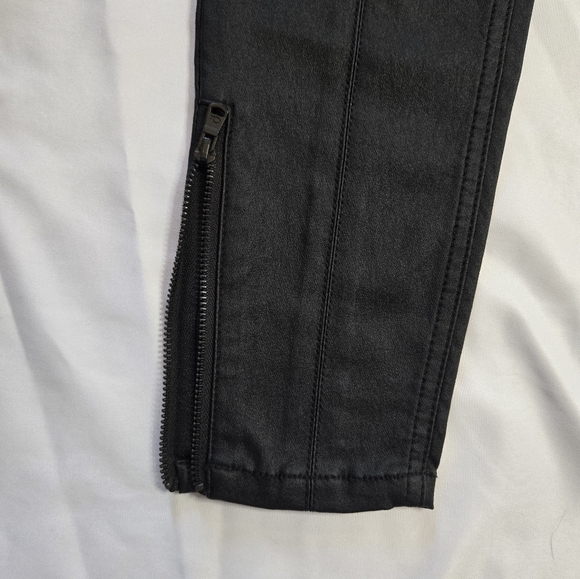 Calvin Klein Women’s Moto Skinny Pants Size 8 – Black Stretch Fit - Picture 2 of 6